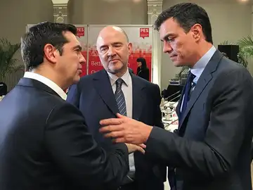 Pedro Sánchez junto a Alexis Tsipras Pedro Sánchez junto a Alexis Tsipras