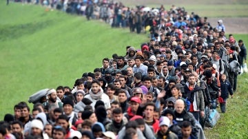 Miles de refugiados