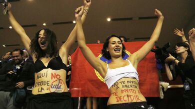 Chile aprueba el aborto si hay riesgo vital para la madre o si es por violación