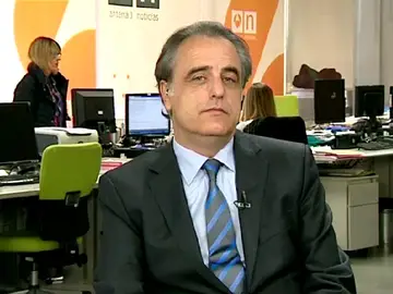 Pau Molins, abogado de la Infanta Cristina, durante una entrevista en Espejo Público Pau Molins, abogado de la Infanta Cristina, durante una entrevista en Espejo Público