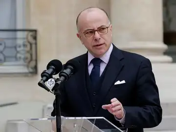 El ministro francés del Interior, Bernard Cazeneuve El ministro francés del Interior, Bernard Cazeneuve
