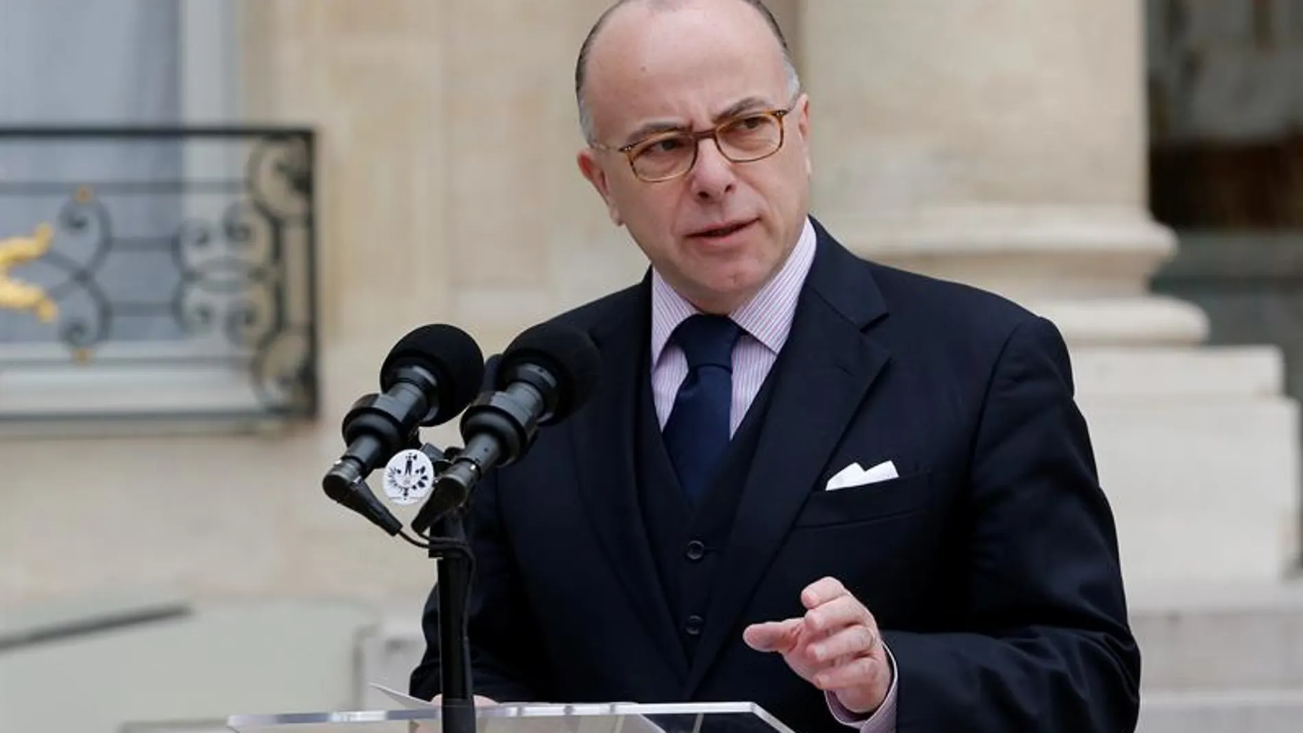 El ministro francés del Interior, Bernard Cazeneuve El ministro francés del Interior, Bernard Cazeneuve