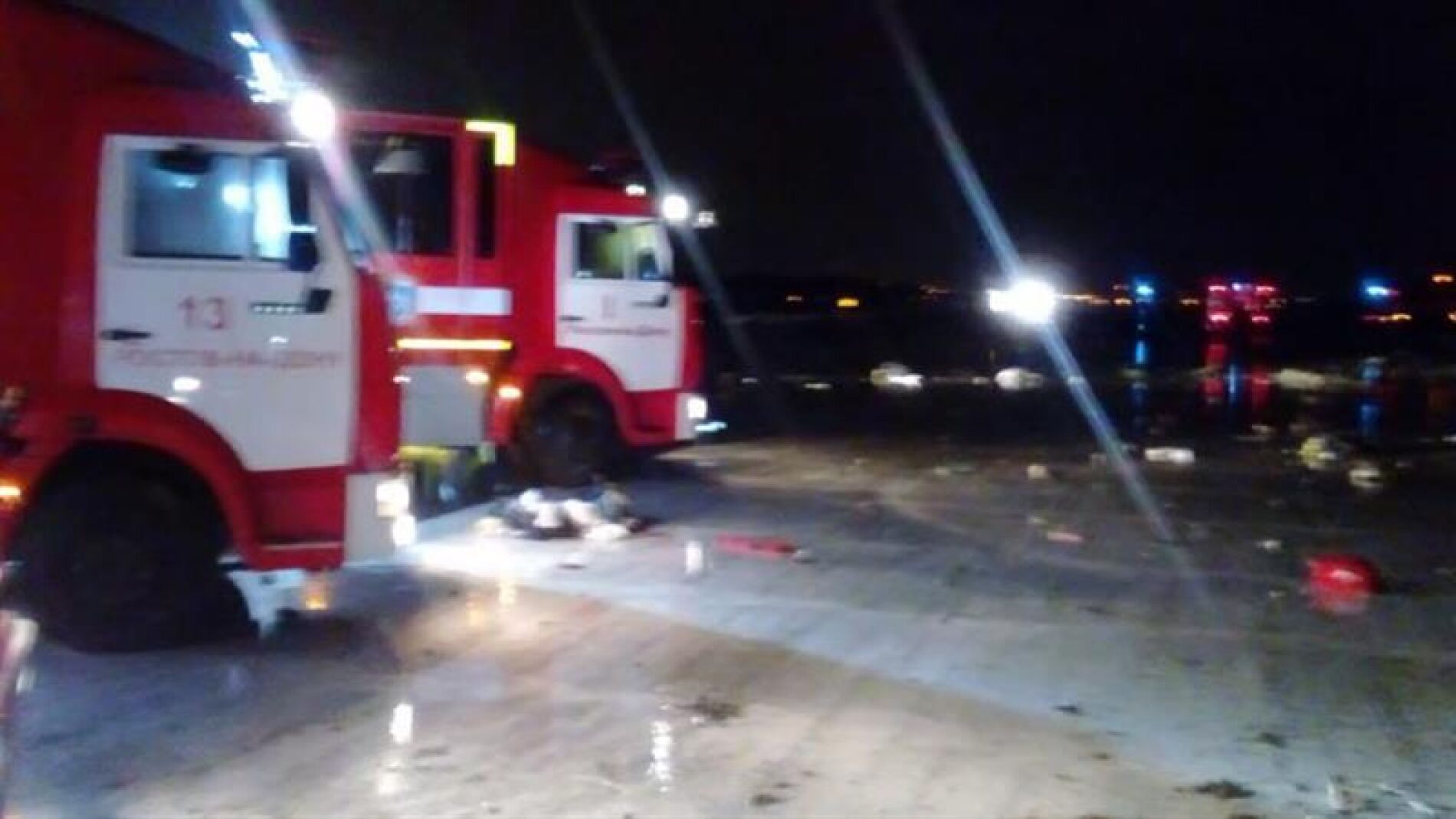 Bomberos y ambulancias acuden al lugar del siniestro
