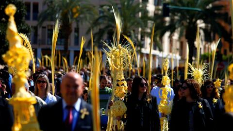 Miles de ilicitanos acompa&ntilde;an a Jes&uacute;s Triunfante