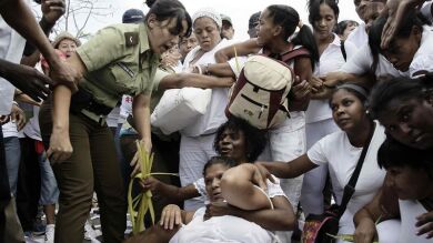 Liberados varios disidentes cubanos detenidos tras la marcha de las Damas de Blanco