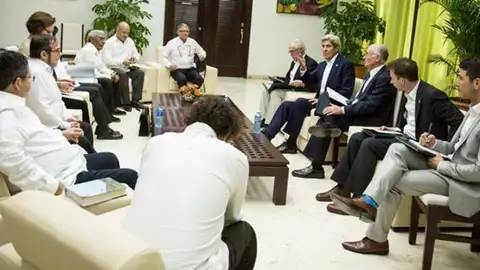 John Kerry, reunido con delegados de las FARC John Kerry, reunido con delegados de las FARC