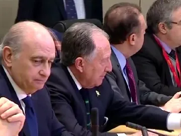 Jorge Fernández Díaz durante la mesa de Interior Jorge Fernández Díaz durante la mesa de Interior