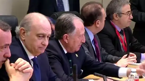 Jorge Fernández Díaz durante la mesa de Interior Jorge Fernández Díaz durante la mesa de Interior