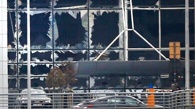 Termina la investigación en el aeropuerto de Bruselas, aunque seguirá cerrado hasta el martes