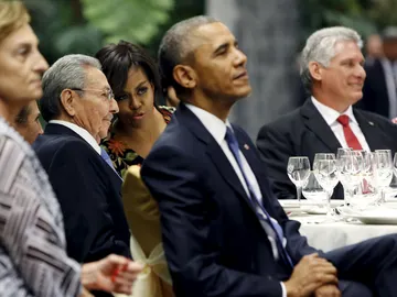 Castro agasaja a Obama con música y comida cubana en la cena de Estado Castro agasaja a Obama con música y comida cubana en la cena de Estado