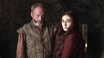 Davos y Melissandre en la sexta temporada de 'Juego de Tronos"