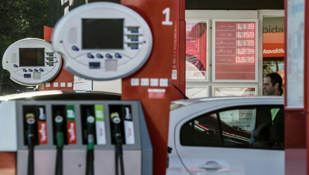 Imagen de una gasolinera