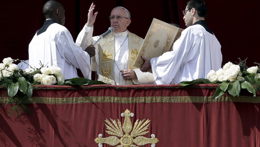 El Papa Francisco, durante la bendición 'Urbi et Orbi'