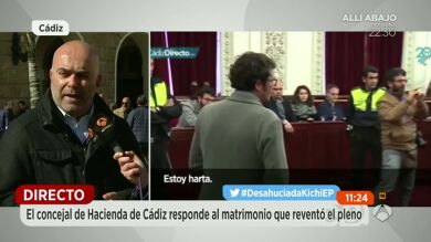 Navarro, sobre la familia que protestó en el pleno de Cádiz: 