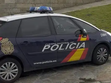 Coche de una patrulla policial Coche de una patrulla policial