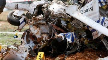 Los restos de la avioneta siniestrada en Madrid