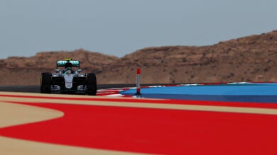 Rosberg fue el más rápido en los primeros Libres en Baréin; Carlos Sainz, séptimo