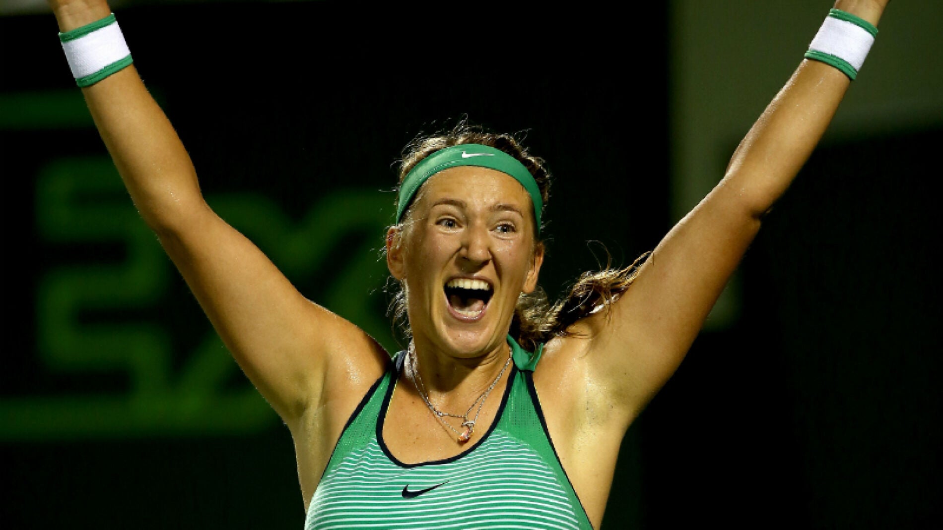 Azarenka celebra su victoria ante Kerber