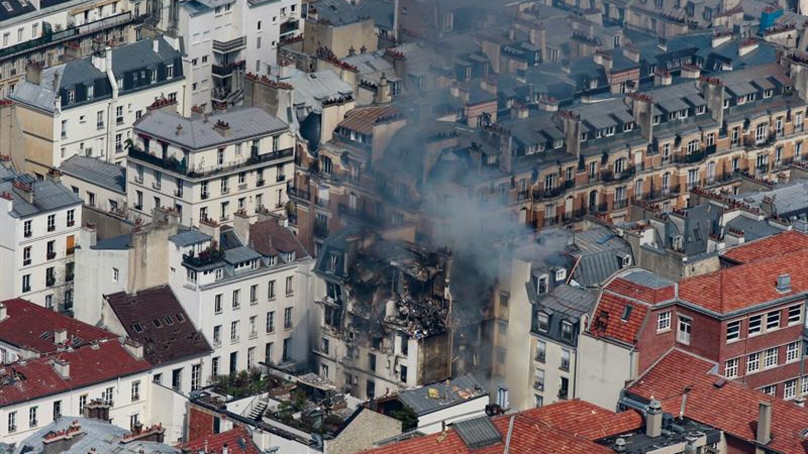 Diecisiete heridos por la explosión de una bombona de gas en el centro de París