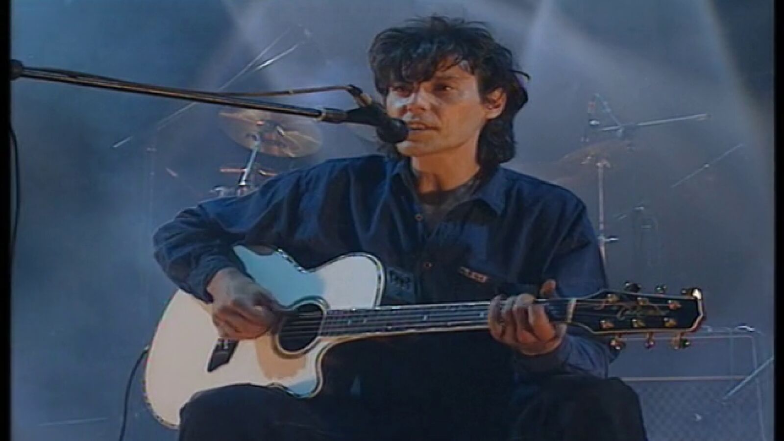 Se vuelve a publicar el primer disco en solitario de Antonio Vega 'No me iré mañana'