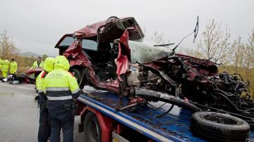 Mueren siete personas en un choque frontal entre dos vehículos en Girona
