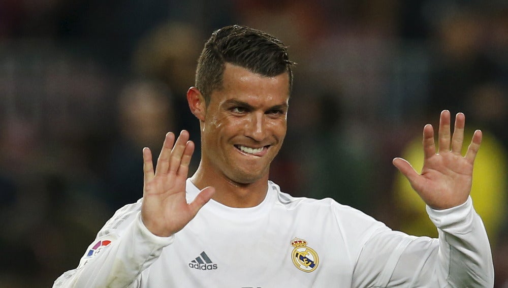Cristiano celebra la victoria del Real Madrid en el Clásico