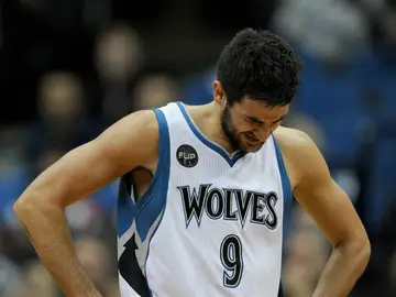 Ricky Rubio se lamenta Ricky Rubio se lamenta