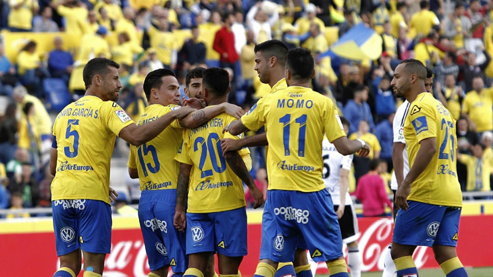 Las Palmas celebra un gol de Jonathan Viera
