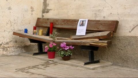 Muere una mujer tras ser atropellada por un coche cuando estaba sentada en un banco