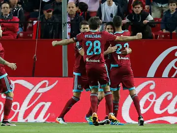 La Real Sociedad festeja un gol La Real Sociedad festeja un gol
