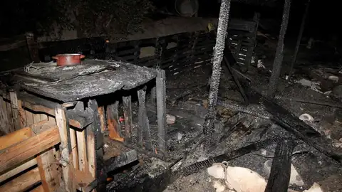 Estado de la vivienda tras el incendio Estado de la vivienda tras el incendio