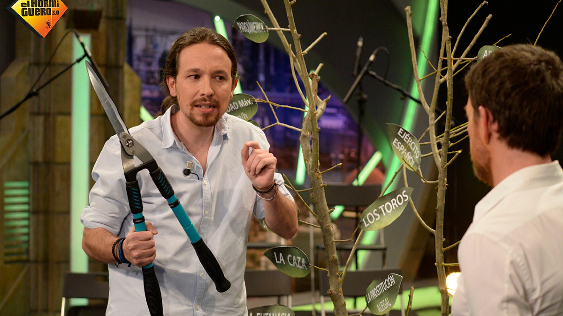 Pablo Iglesias "poda" España