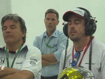 Fernando Alonso, durante la carrera en Baréin