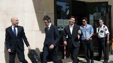 Leo Messi, saliendo de los juzgados