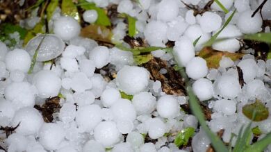 Cuatro heridos graves en un accidente múltiple por una tormenta de granizo en Salamanca