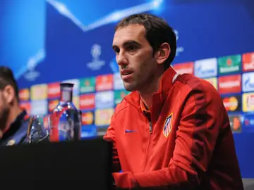 Diego Godín en rueda de prensa Diego Godín en rueda de prensa
