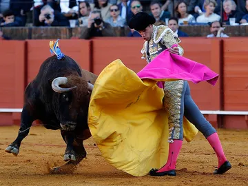 El diestro Pepe Moral en su su primero de la tarde El diestro Pepe Moral en su su primero de la tarde