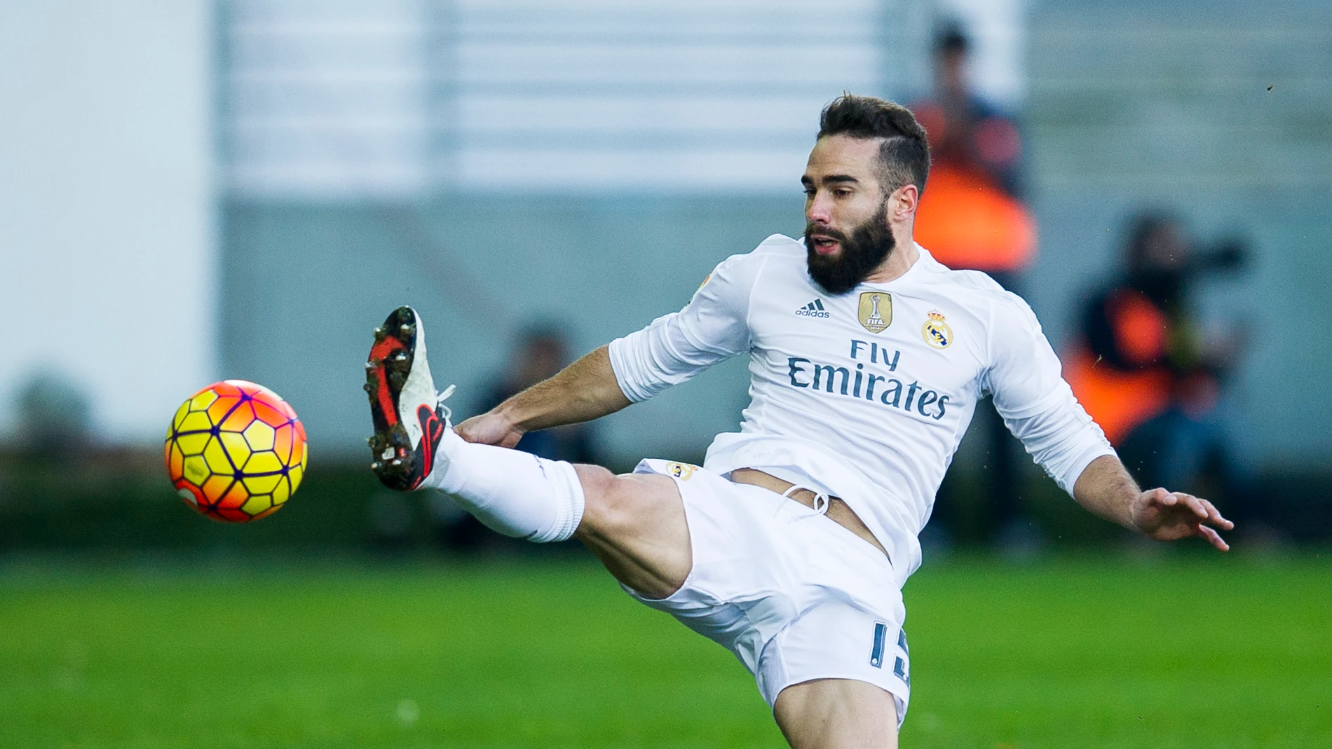 Dani Carvajal en un partido con el Real Madrid Dani Carvajal en un partido con el Real Madrid