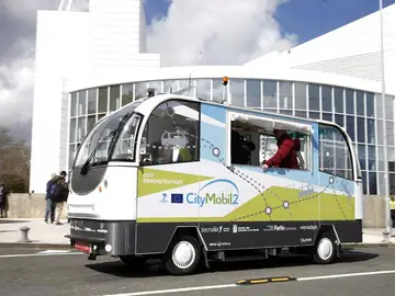 Los primeros autobuses sin conductor ya funcionan en pruebas en San Sebastián Los primeros autobuses sin conductor ya funcionan en pruebas en San Sebastián