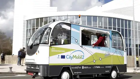 Los primeros autobuses sin conductor ya funcionan en pruebas en San Sebastián Los primeros autobuses sin conductor ya funcionan en pruebas en San Sebastián