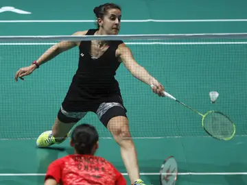 Carolina Marín resta la pluma ante Wang Yihan Carolina Marín resta la pluma ante Wang Yihan