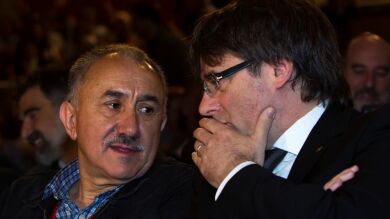 Puigdemont llama a cinco presidentes autonómicos para hacer frente a Montoro