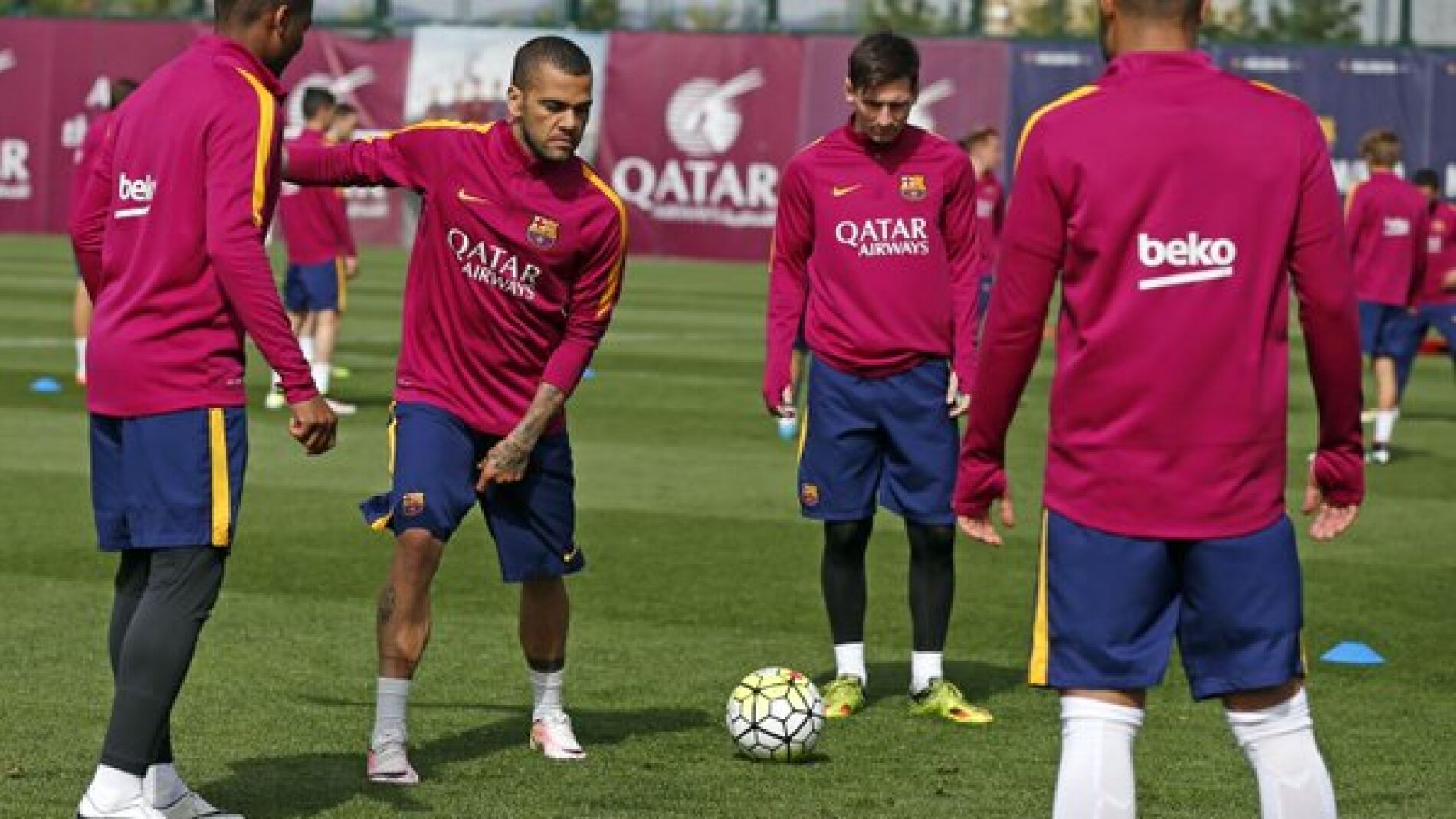 El Barcelona se entrena con toda la plantilla para el partido de Anoeta