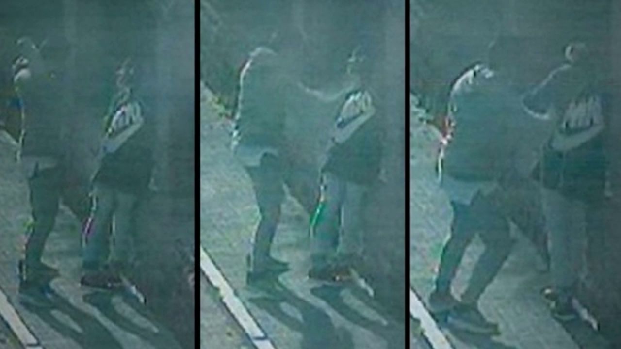 Detienen a un hombre por agredir a su pareja delante de las cámaras de ...