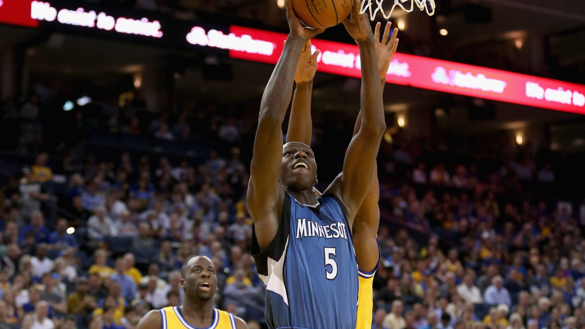 Dieng, una gran presencia en el equipo