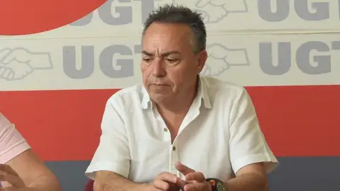 Víctor Quesada utilizó durante años los puntos que acumulaban los móviles del sindicato que él mismo dirigía para obtener nuevos teléfonos. Víctor Quesada utilizó durante años los puntos que acumulaban los móviles del sindicato que él mismo dirigía para obtener nuevos teléfonos.