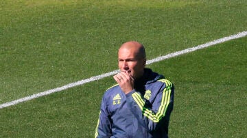 Zidane, durante el entrenamiento del Madrid