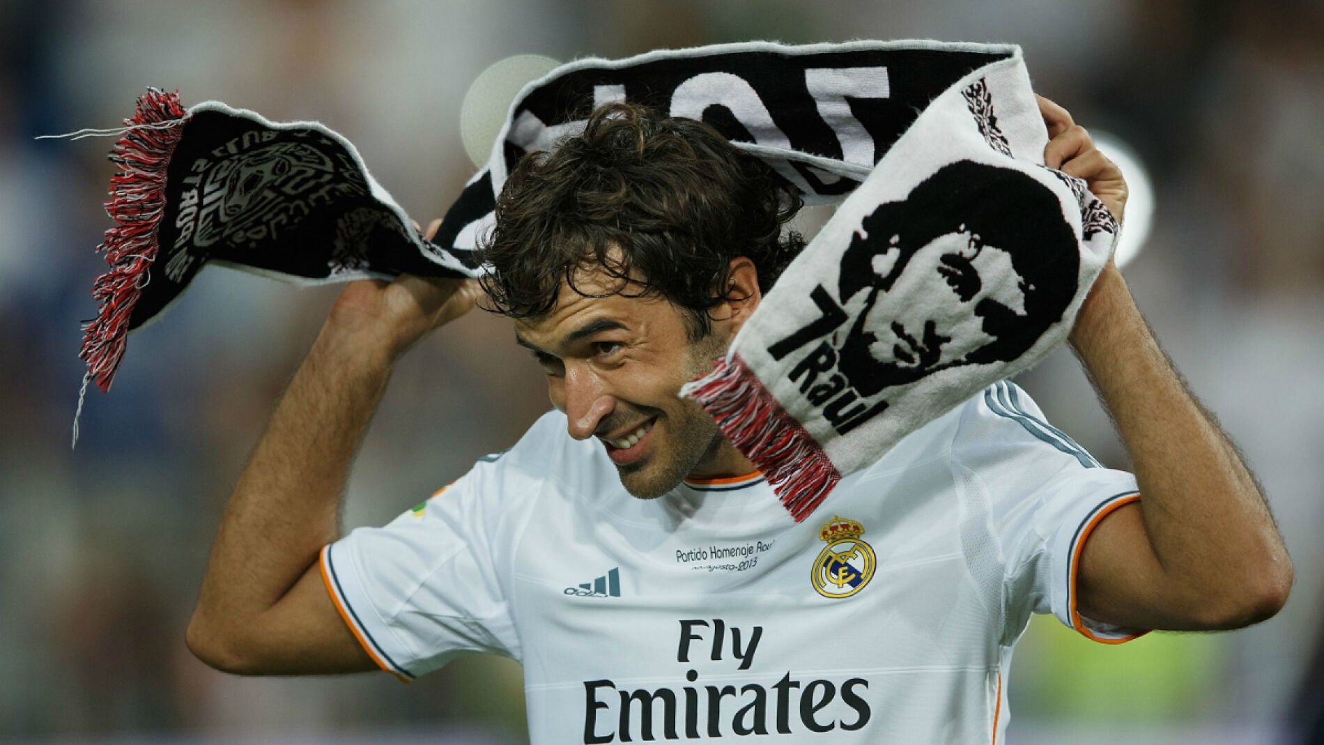 Ra&uacute;l, con la camiseta del Real Madrid
