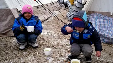 Niños Refugiados Niños Refugiados