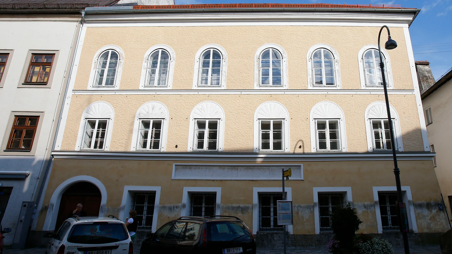 Austria quiere expropiar la casa natal de Adolf Hitler para evitar que se convierta en un templo neonazi Austria quiere expropiar la casa natal de Adolf Hitler para evitar que se convierta en un templo neonazi